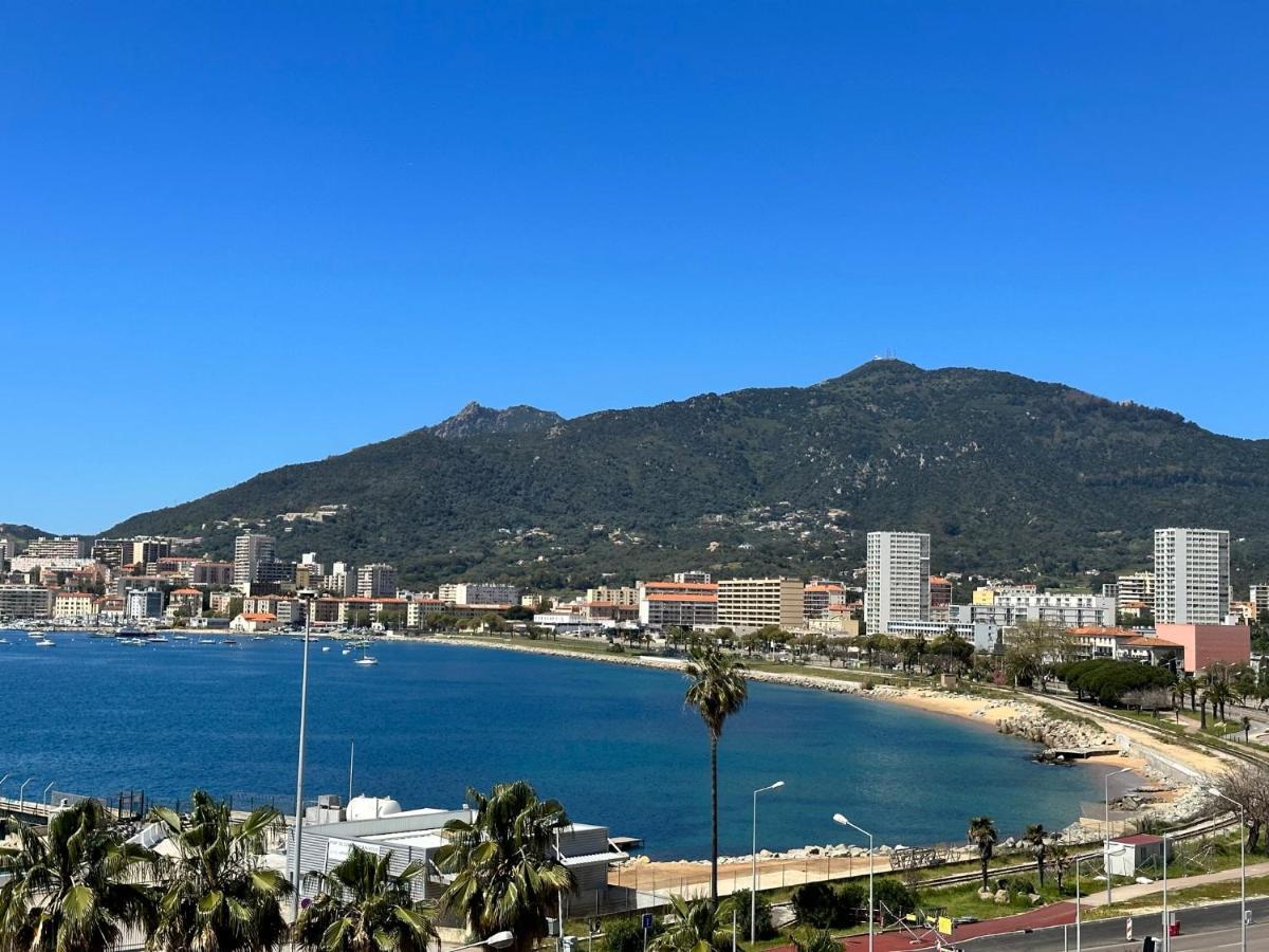 Superbe Appartement T3 Vue Exceptionnelle Golfe D'Ajaccio Ajaccio  Exterior photo
